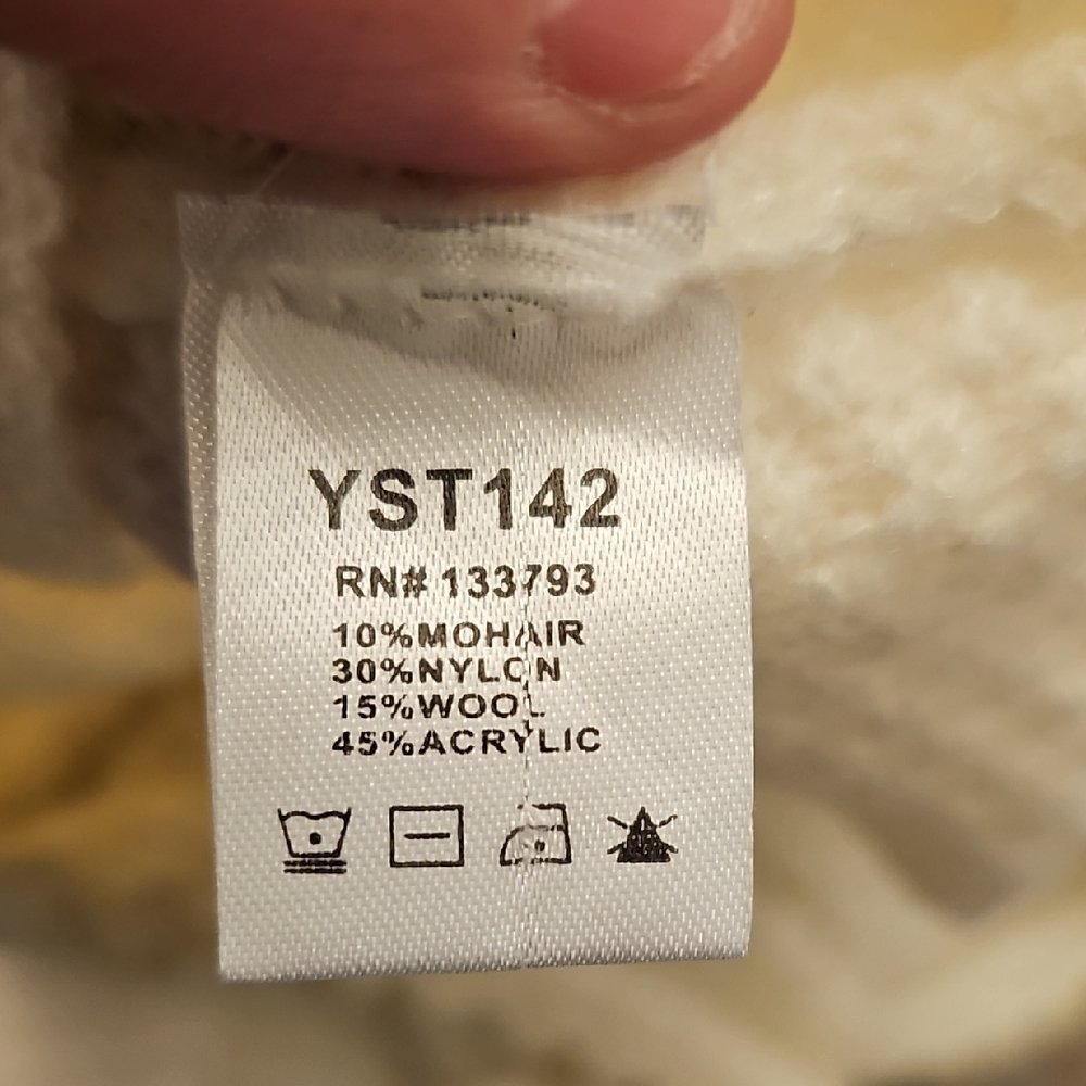 POL (L) Cream Button-Up Cardigan - Picture 6 of 8